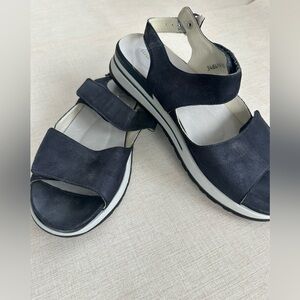 Elegant Navy Women's Sandals